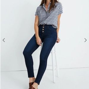 9" Mid-Rise Skinny Jeans in Hayes Wash